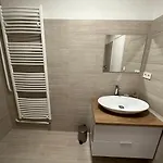 La Pihenohaz شقة *