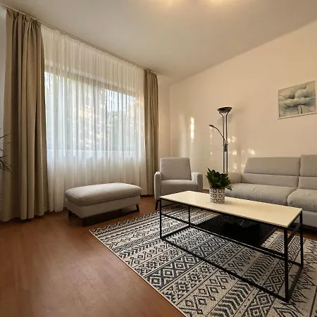 La Pihenohaz Apartment Gyomaendrod